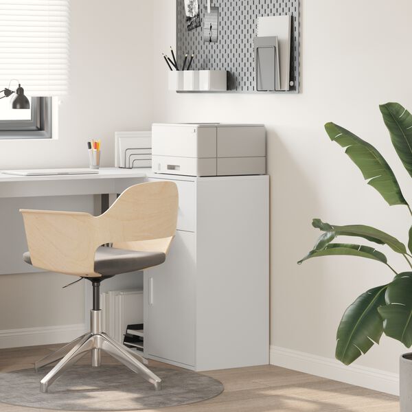 Se afișează imaginea 2 din 12