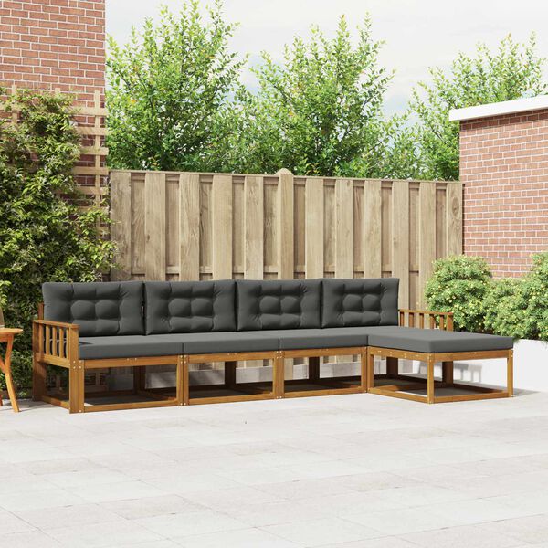 Se afișează imaginea 2 din 9