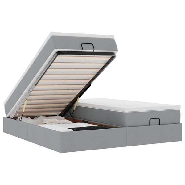 Se afișează imaginea 1 din 17