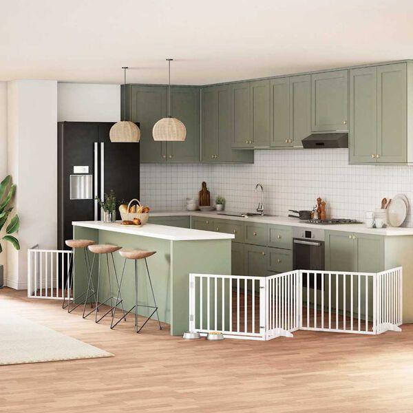 Se afișează imaginea 2 din 12