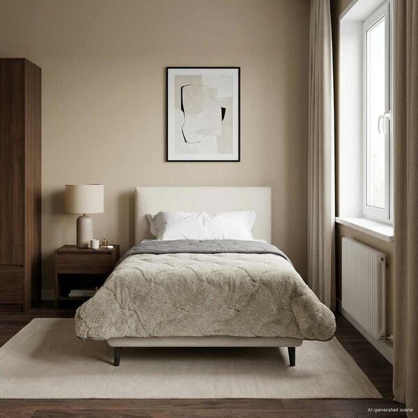 Se afișează imaginea 4 din 10