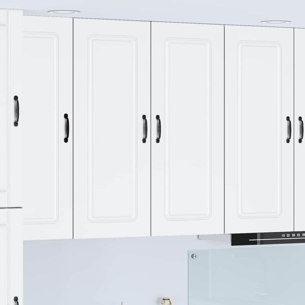 Se afișează imaginea 2 din 12