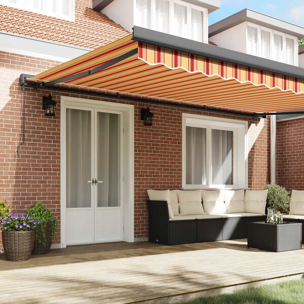 Se afișează imaginea 3 din 12