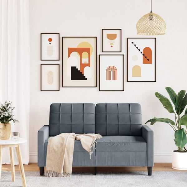 Se afișează imaginea 3 din 8