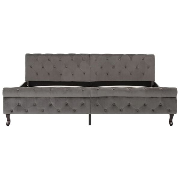 Se afișează imaginea 3 din 7