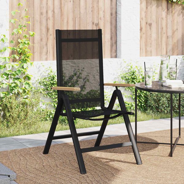 Se afișează imaginea 3 din 12