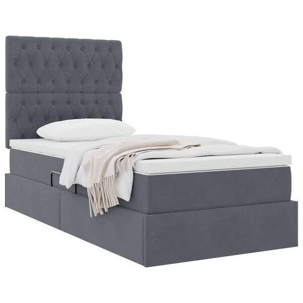 Se afișează imaginea 3 din 15