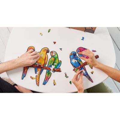 UNIDRAGON Puzzle din lemn 193 piese Playful Parrots, mediu, 44x25 cm
