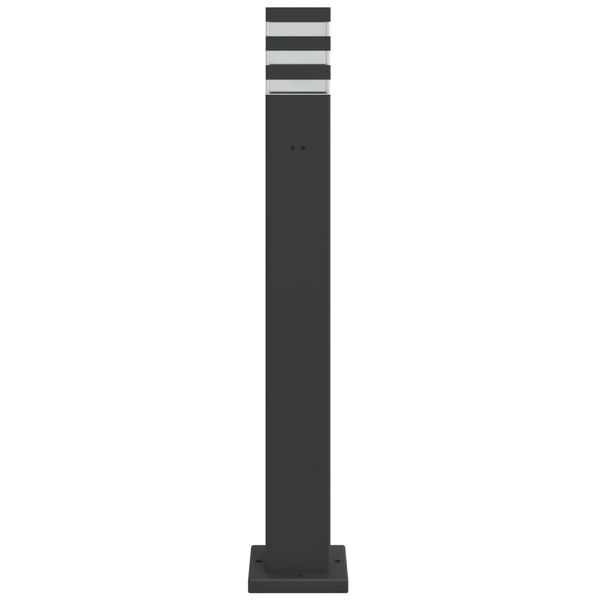 Se afișează imaginea 4 din 7