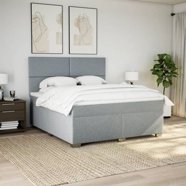 Se afișează imaginea 3 din 14
