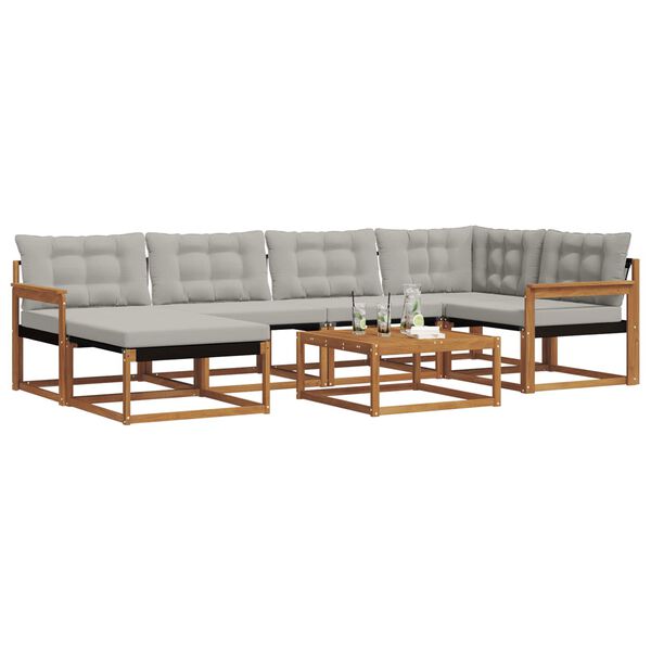 Se afișează imaginea 3 din 17