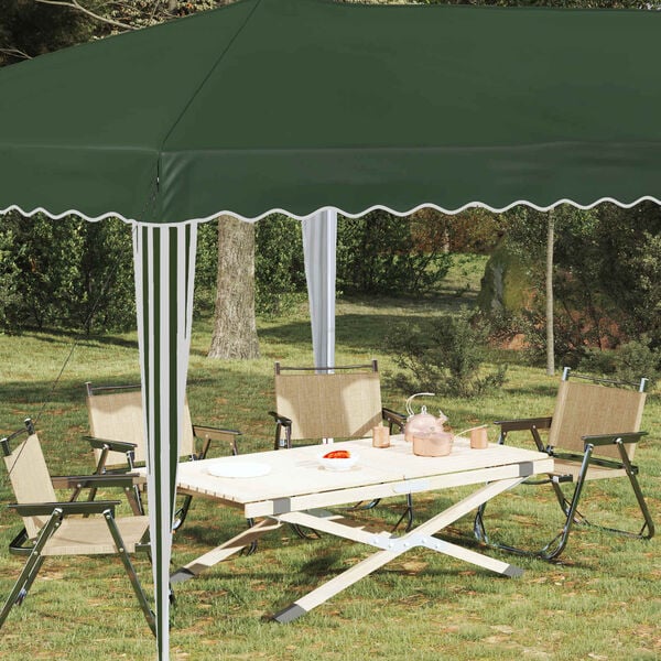 Se afișează imaginea 3 din 17