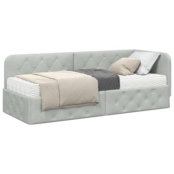 Se afișează imaginea 3 din 14