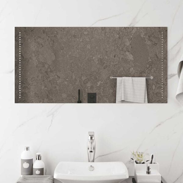 Se afișează imaginea 3 din 12