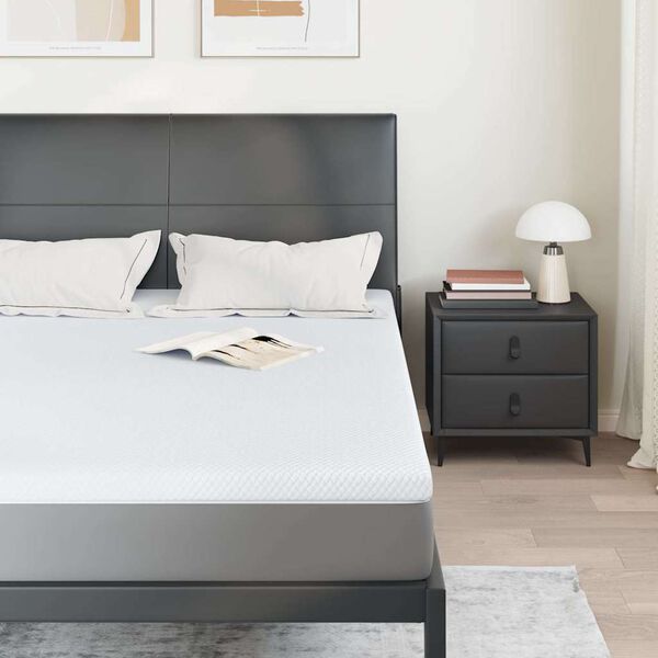 Se afișează imaginea 3 din 13