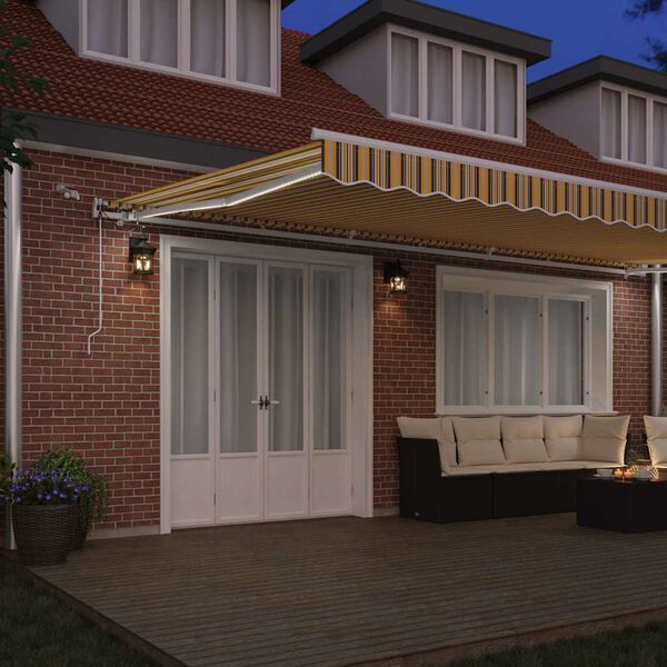 Se afișează imaginea 3 din 17