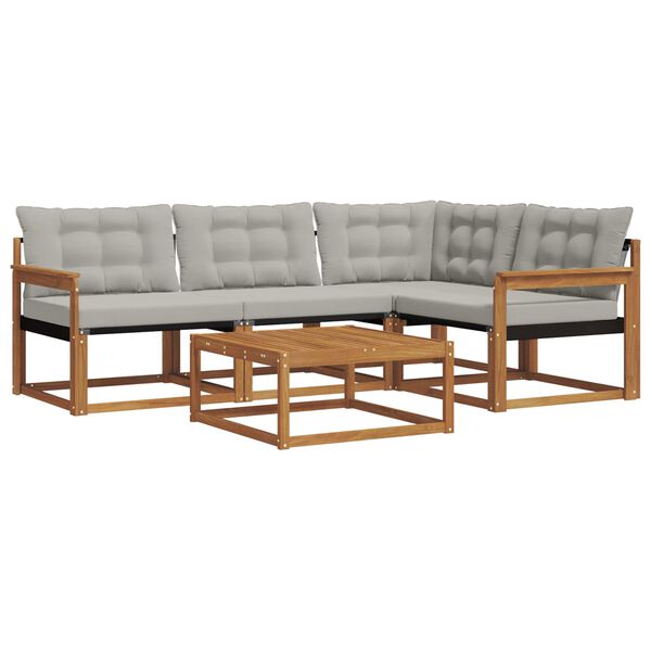 Se afișează imaginea 1 din 15