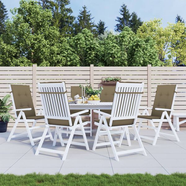 Se afișează imaginea 3 din 11