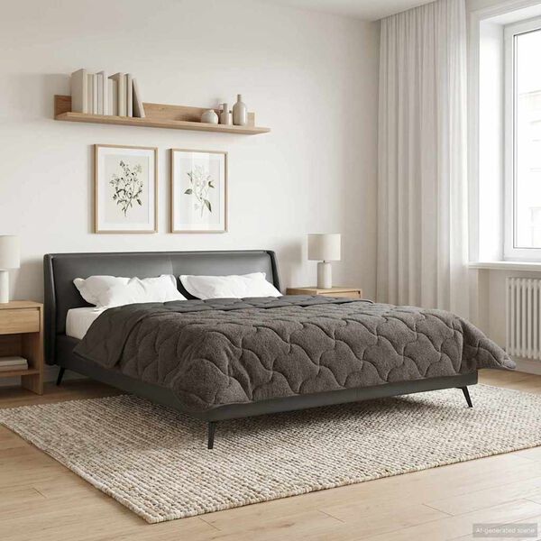 Se afișează imaginea 4 din 10