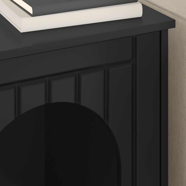 Se afișează imaginea 4 din 13