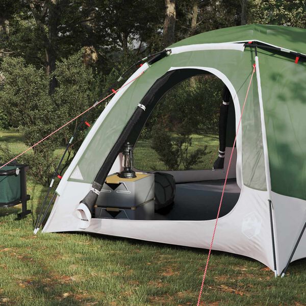 Se afișează imaginea 3 din 15