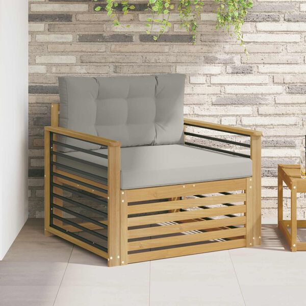 Se afișează imaginea 2 din 8