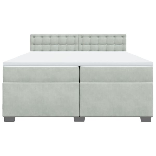 Se afișează imaginea 4 din 13