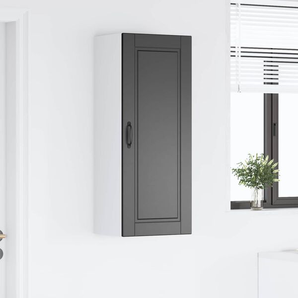 Se afișează imaginea 4 din 13