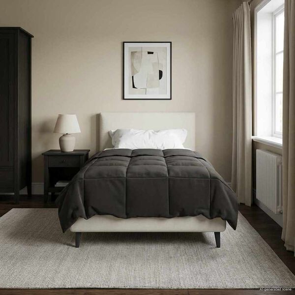 Se afișează imaginea 2 din 10