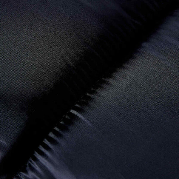 Se afișează imaginea 4 din 5