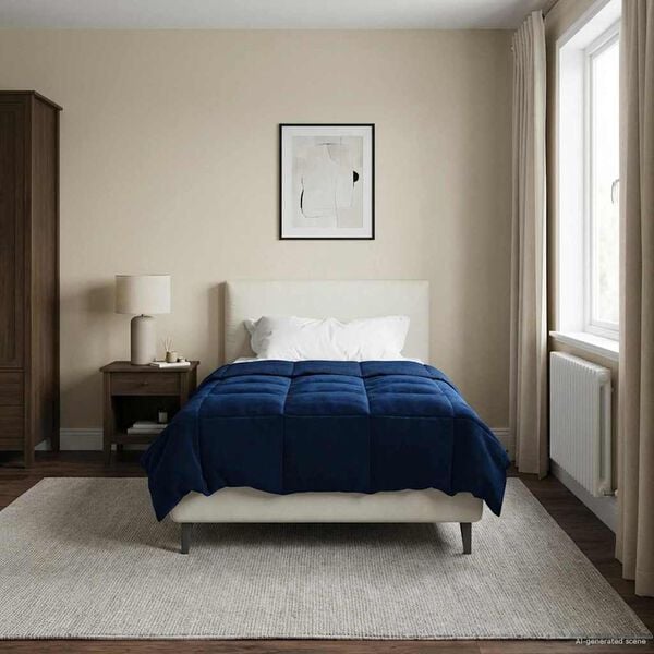 Se afișează imaginea 2 din 10