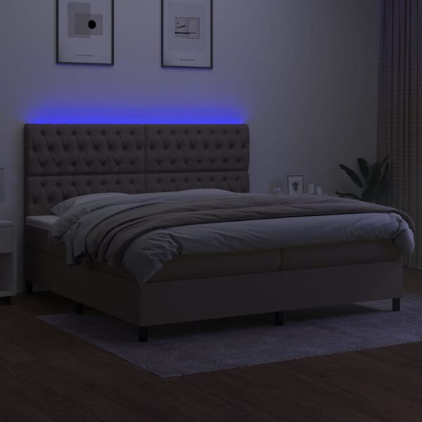 Se afișează imaginea 4 din 16