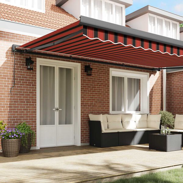 Se afișează imaginea 3 din 12