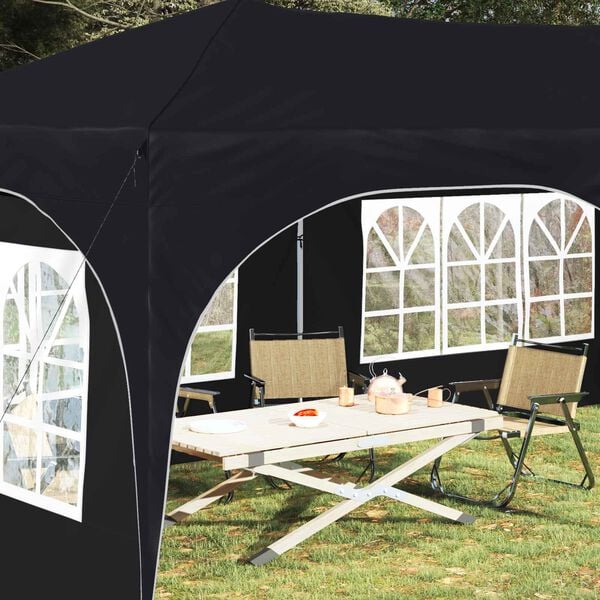 Se afișează imaginea 3 din 18