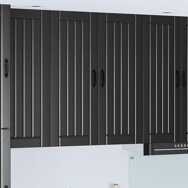 Se afișează imaginea 2 din 12