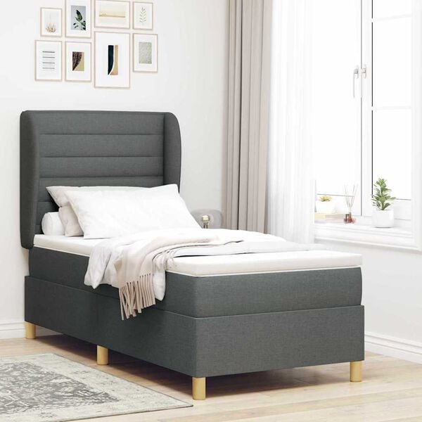 Se afișează imaginea 2 din 12