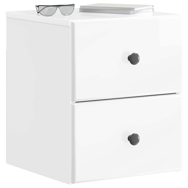 Se afișează imaginea 2 din 8