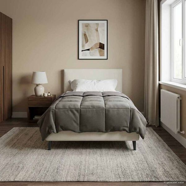 Se afișează imaginea 2 din 10