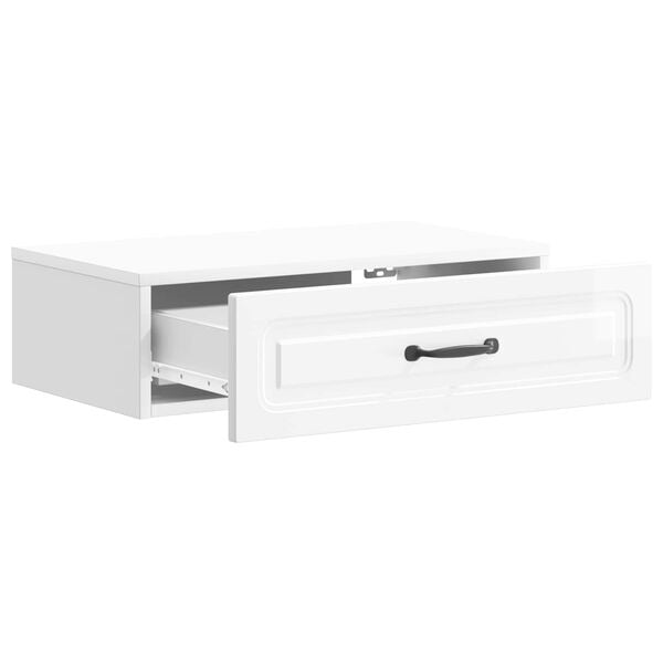 Se afișează imaginea 3 din 8