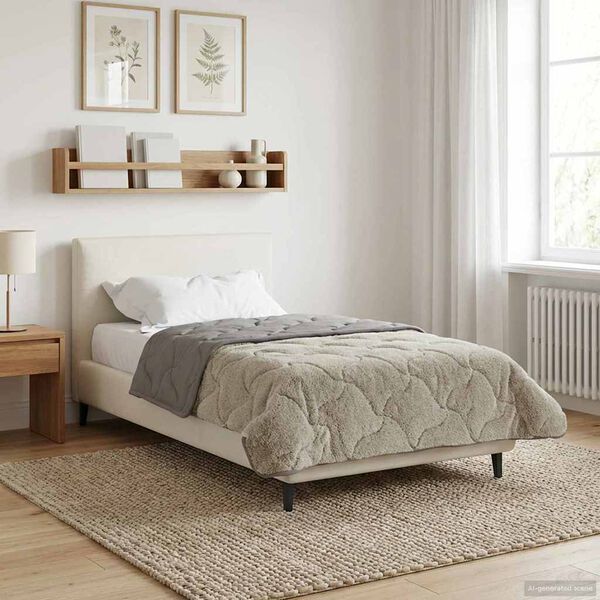 Se afișează imaginea 2 din 10