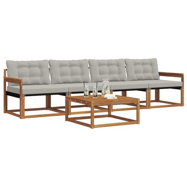 Se afișează imaginea 3 din 12