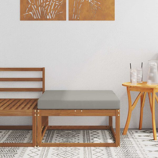 Se afișează imaginea 2 din 9