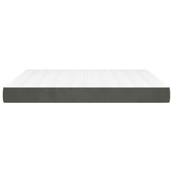 Se afișează imaginea 4 din 7