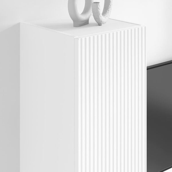 Se afișează imaginea 4 din 15