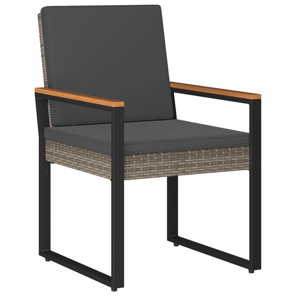 Se afișează imaginea 4 din 14